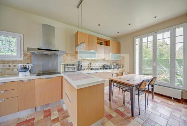 Maison ancienne Le Vésinet Rond Point Royal 216 m²
