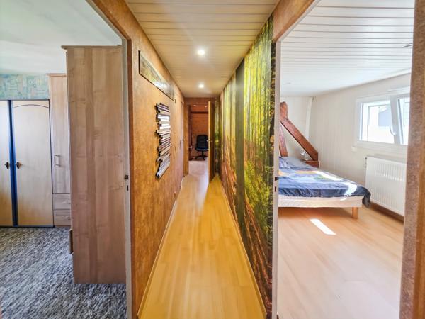 Maison à vendre 7 pièces sur les hauteurs de Lons-le-Saunier (39)