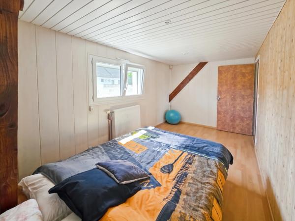 Maison à vendre 7 pièces sur les hauteurs de Lons-le-Saunier (39)