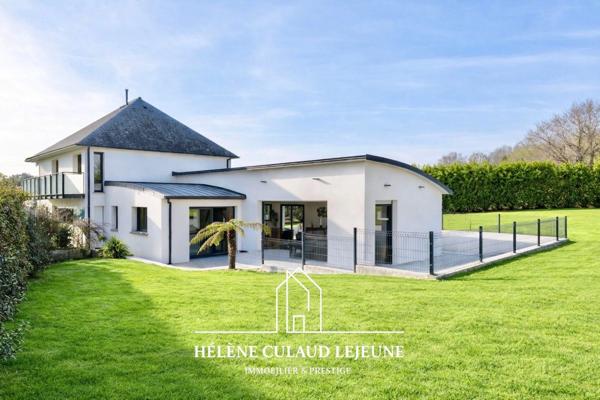 MAISON CONTEMPORAINE - 173 m² - KERVIGNAC