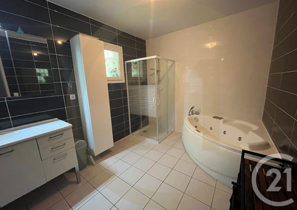 Maison à vendre  5 pièces - 143,12 m2 ST CLAIR DE LA TOUR - 38