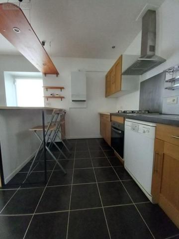 Appartement à louer à Fougères en Ille-et-Vilaine (35300), ref : 1327   
CENTRE VILLE