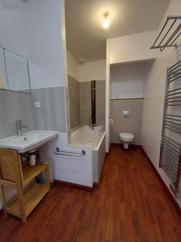 Appartement à louer à Fougères en Ille-et-Vilaine (35300), ref : 1327   
CENTRE VILLE
