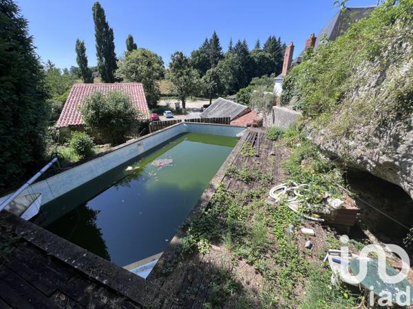 Maison à vendre 8 pièces 230 m² Charroux