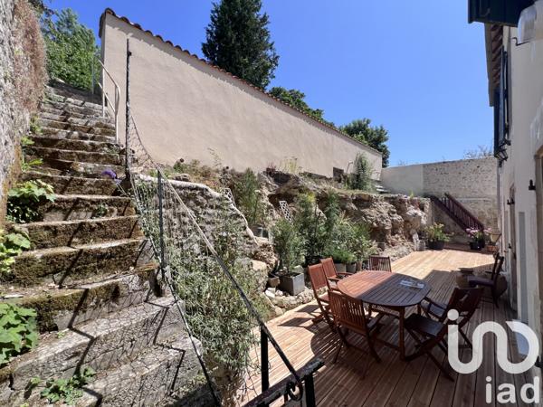 Maison à vendre 8 pièces 230 m² Charroux