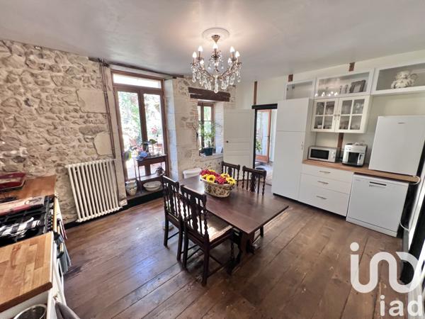 Maison à vendre 8 pièces 230 m² Charroux