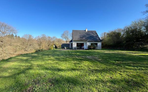 Maison à vendre    5 pièces • 110,37 m2 Carhaix-Plouguer