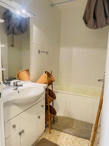 Mauguio (34130) Carnon, T2 36,67m2 avec loggia et place de parking 149 900€