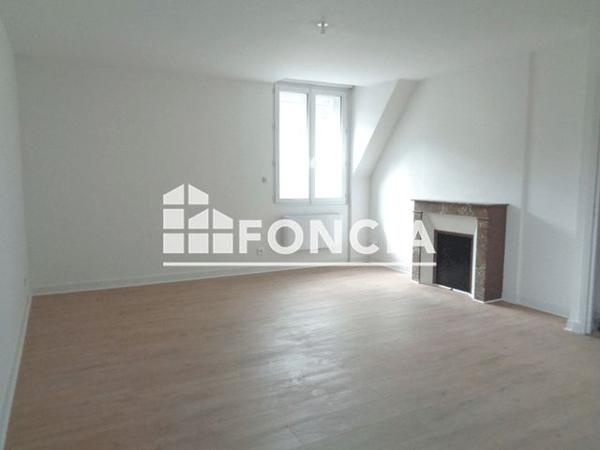Location Appartement 3 pièces 55 m² - 12 RUE DU VIEUX REMPART Soissons 02200