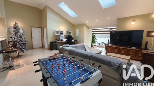 Maison à vendre 7 pièces 261 m² Le Monastier-sur-Gazeille