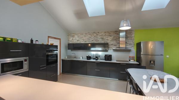 Maison à vendre 7 pièces 261 m² Le Monastier-sur-Gazeille