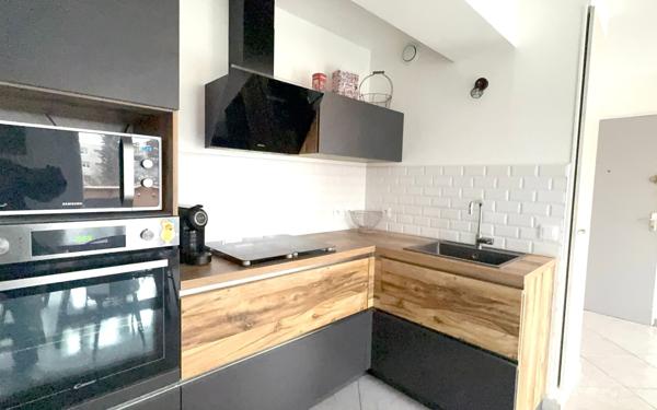 Appartement à vendre    3 pièces • 55,58 m2 Le Plessis-Trévise