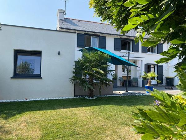 MAISON CLIMATISEE AVEC STUDIO INDEPENDANT LIMITE VANNES