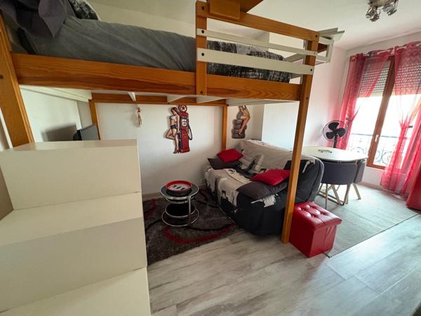 APPARTEMENT PARISIEN SECTEUR RECHERCHE