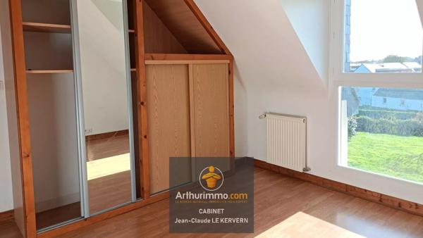 Location                                                      Maison
                        
                     5 pièces                      105 m2                     à Plédran