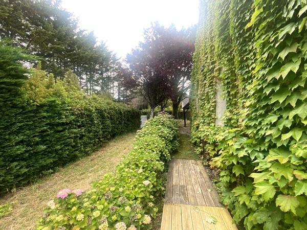 GUERANDE DANS UN VILLAGE PROCHE LA BAULE MAISON DE PLAIN PIED  DE 150 m2  SUR UNE PARCELLE DE 1100m2