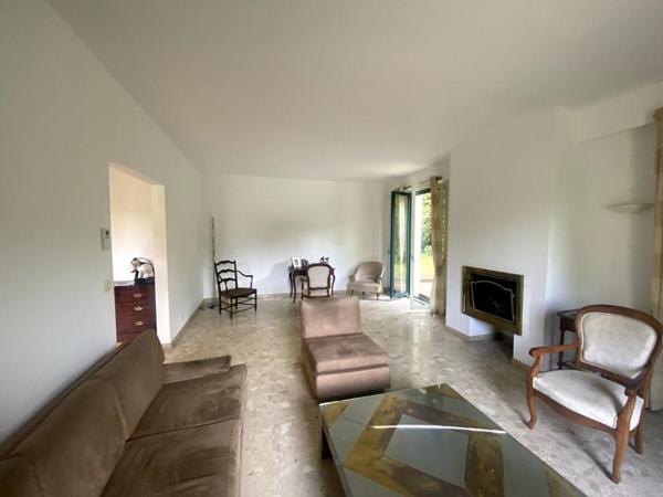 GUERANDE DANS UN VILLAGE PROCHE LA BAULE MAISON DE PLAIN PIED  DE 150 m2  SUR UNE PARCELLE DE 1100m2