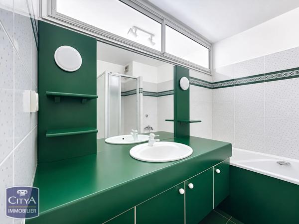 Appartement à vendre 3 pièces 98m² Nîmes (30000)