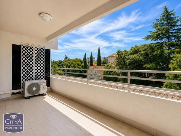 Appartement à vendre 3 pièces 98m² Nîmes (30000)
