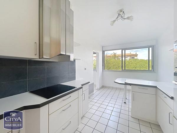 Appartement à vendre 3 pièces 98m² Nîmes (30000)
