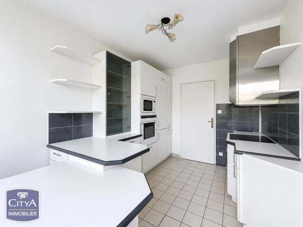 Appartement à vendre 3 pièces 98m² Nîmes (30000)