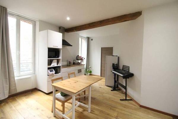 Appartement 1 pièce                                        - 44000 Nantes Réf : 12027