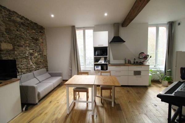Appartement 1 pièce                                        - 44000 Nantes Réf : 12027