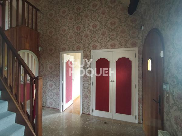 Pavillon individuel avec sous-sol total à vendre à PÉRONNE (80200)