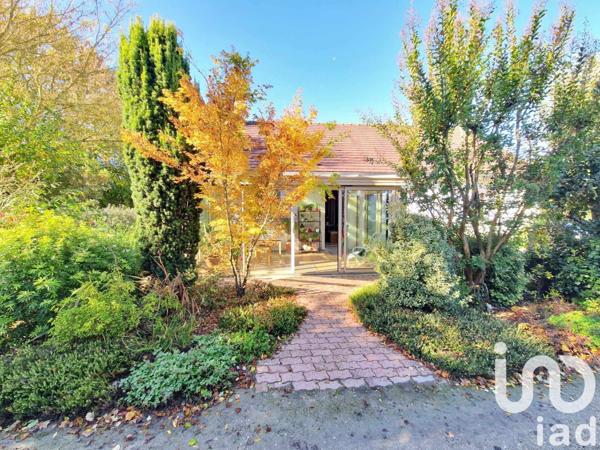 Maison traditionnelle 7 pièces de 125 m² à Châteauneuf-sur-Loire (45110)