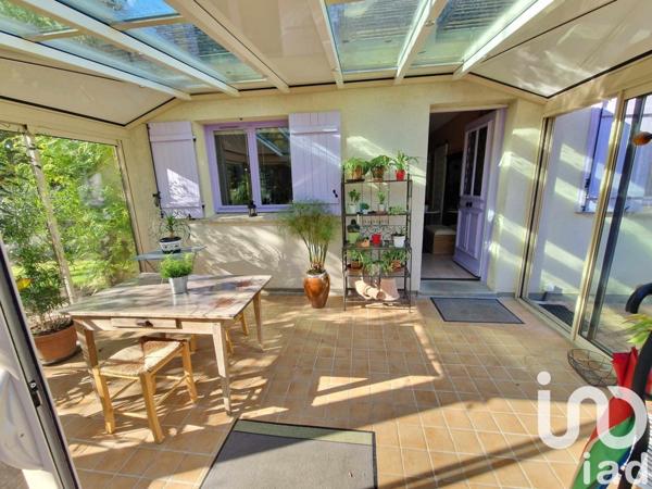 Maison traditionnelle 7 pièces de 125 m² à Châteauneuf-sur-Loire (45110)