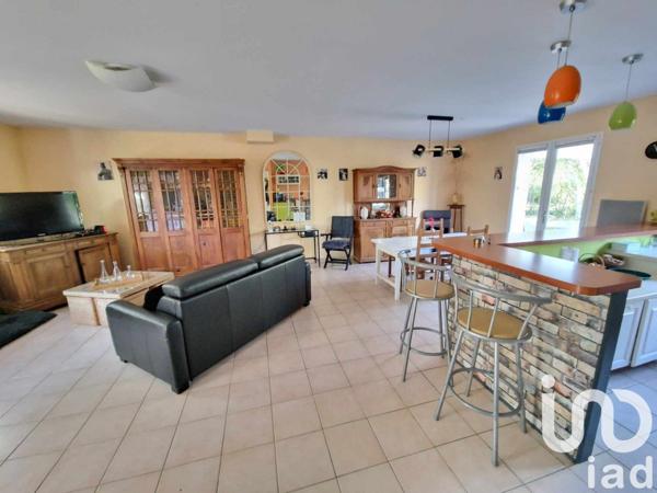 Maison traditionnelle 7 pièces de 125 m² à Châteauneuf-sur-Loire (45110)