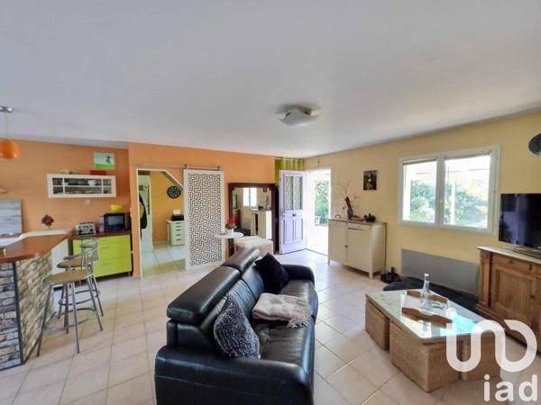 Maison traditionnelle 7 pièces de 125 m² à Châteauneuf-sur-Loire (45110)