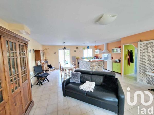 Maison traditionnelle 7 pièces de 125 m² à Châteauneuf-sur-Loire (45110)