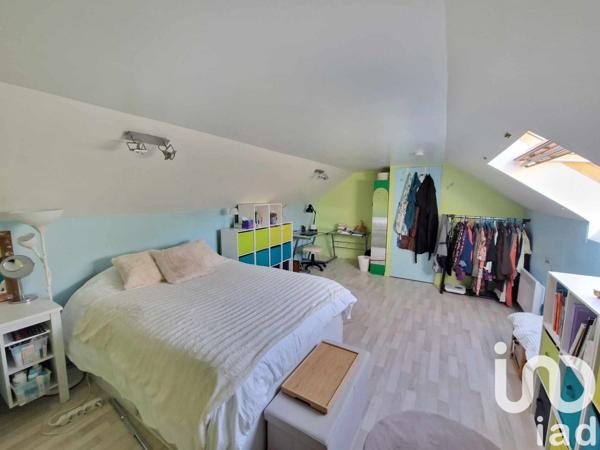 Maison traditionnelle 7 pièces de 125 m² à Châteauneuf-sur-Loire (45110)