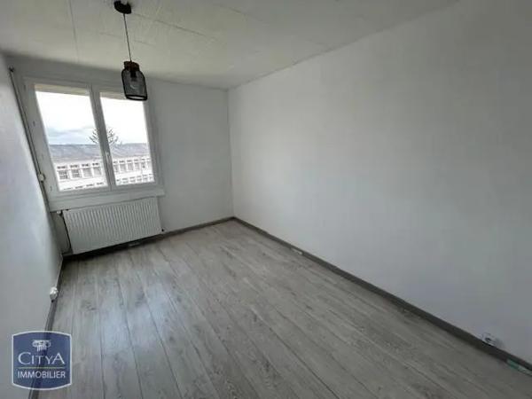 Appartement à louer 2 pièces 57.49m²