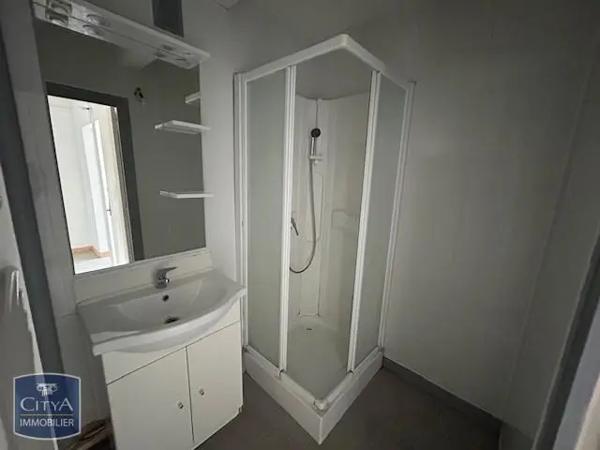 Appartement à louer 2 pièces 57.49m²