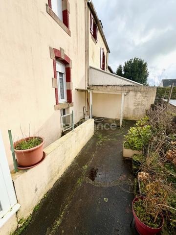 Maison à vendre 5 pièces CARHAIX PLOUGUER (29)