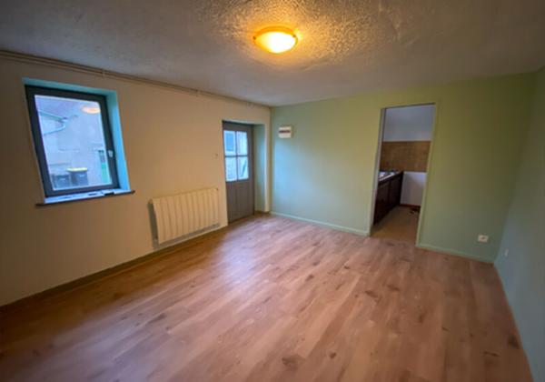 EN VENTE - IMPHY - Maison F2 .