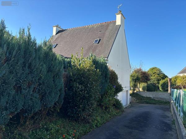 Maison de ville à vendre à Briec dans le Finistère (29510), ref : MAIS/1038   
Bourg