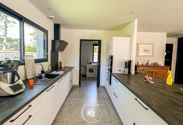 Arsac (33460) MAISON CONTEMPORAINE 2022 T6 - 4/5 CHAMBRES - GARAGE XL