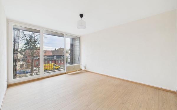 Appartement à vendre    2 pièces • 46,80 m2 Strasbourg