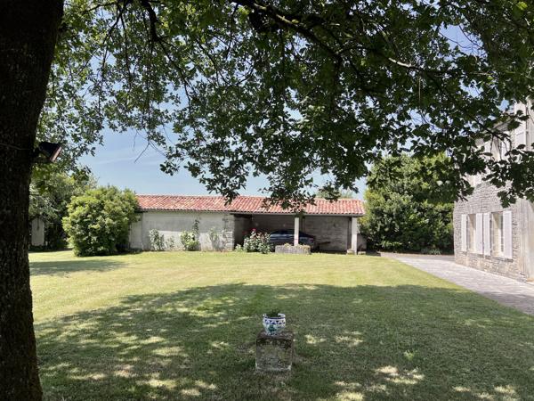 Maison à vendre à Jarnac (16200) - Charente