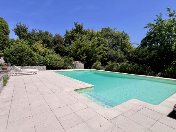 Maison à vendre à Jarnac (16200) - Charente