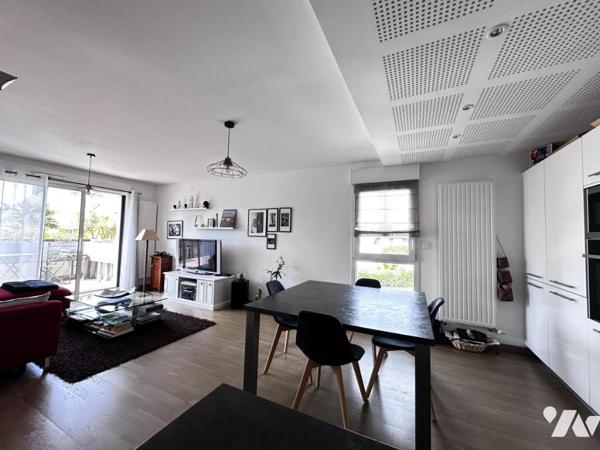 A VENDRE VANNES (56) PROCHE PORT  BEL APPARTEMENT DE 92 M² AVEC DOUBLE GARAGE