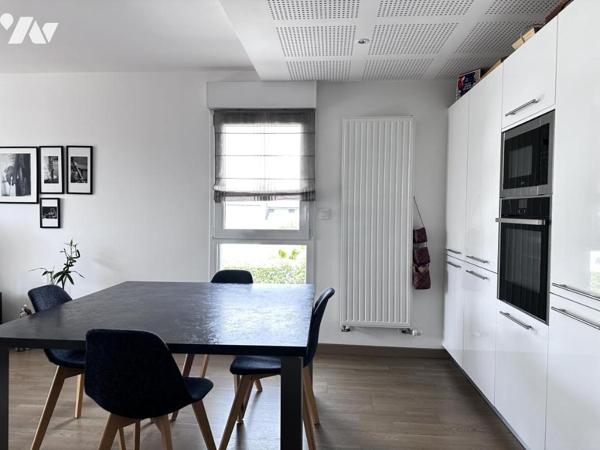 A VENDRE VANNES (56) PROCHE PORT  BEL APPARTEMENT DE 92 M² AVEC DOUBLE GARAGE