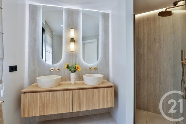 Appartement F4 à vendre  4 pièces - 172,18 m2 NICE - 06