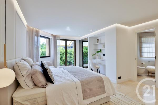 Appartement F4 à vendre  4 pièces - 172,18 m2 NICE - 06