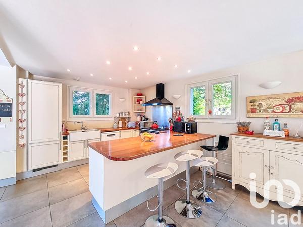 Maison à vendre 9 pièces 258 m² Sevrier