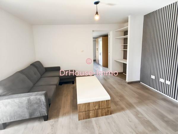 Appartement à louer 3 pièces de 59 m²