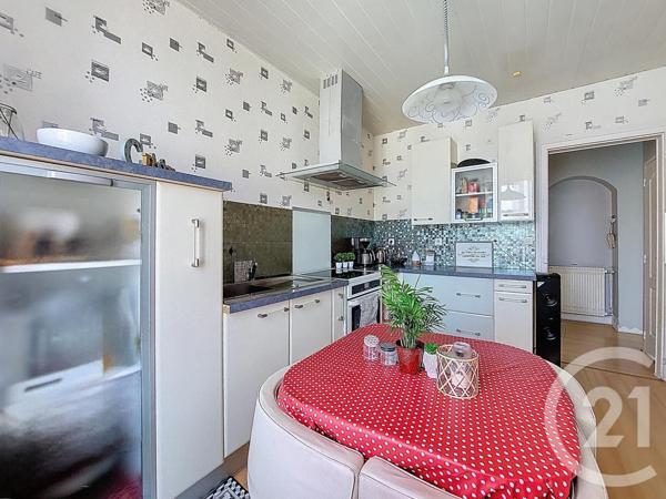 Appartement F3 à vendre  3 pièces - 76 m2 VITTEL - 88